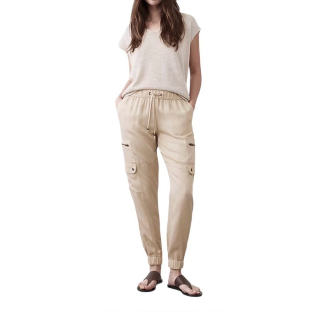 Banana Republic Tencel Cargo Jogger Pants Women's Beige Pockets Casual Pull On